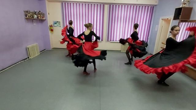 хореографический ансамбль «Класс»ДМШ №1городского округа г.Белгород 13- 15 «Испанская роза» смотреть онлайн