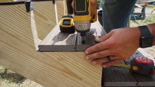 Building an EPIC Deck - Pt.4 : Stairs & Railings смотреть онлайн