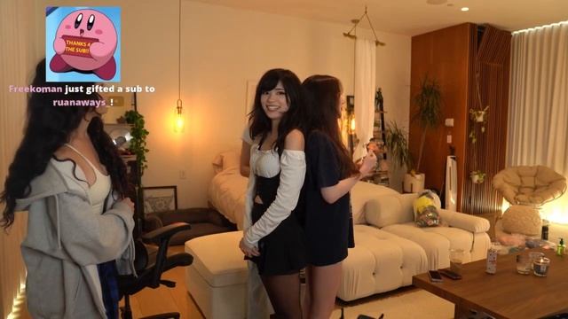 Height Check Ft. Emiru, Valkyrae, Tina And Fuslie смотреть онлайн