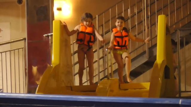 Аквапарк « Карибия» смотреть онлайн