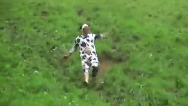 La Cooper's Hill Cheese-Rolling et Wake de 2009 смотреть онлайн