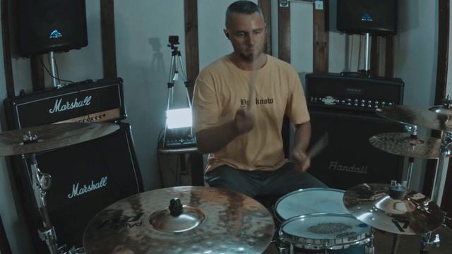 RiFF RAFF & Travis Barker - Spazz Out (drum cover) смотреть онлайн