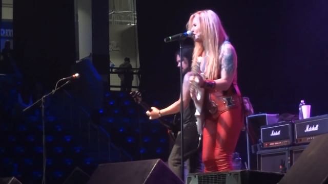 Lita Ford Live "Close My Eyes Forever" смотреть онлайн