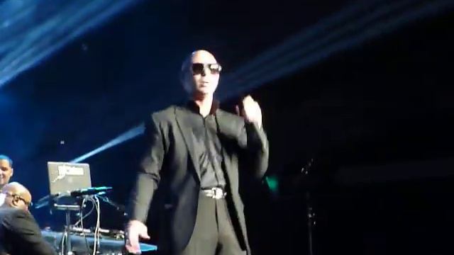 Pitbull + Ke$ha 2013 Tour || Boom Boom, Shake Shake смотреть онлайн