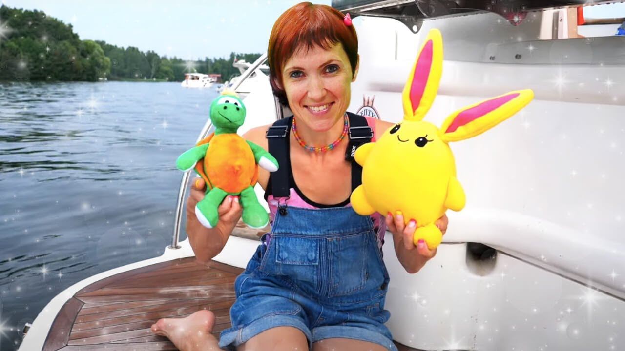 Мама для Лаки. Катаемся с Лаки и Машей Капуки Кануки на яхте. Видео для детей с игрушками смотреть онлайн