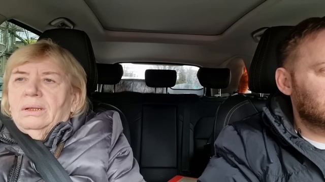 Сводил Надю в больницу смотреть онлайн