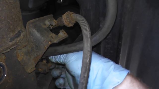 Front Shock (Strut) Replacement with Basic Hand Tools смотреть онлайн