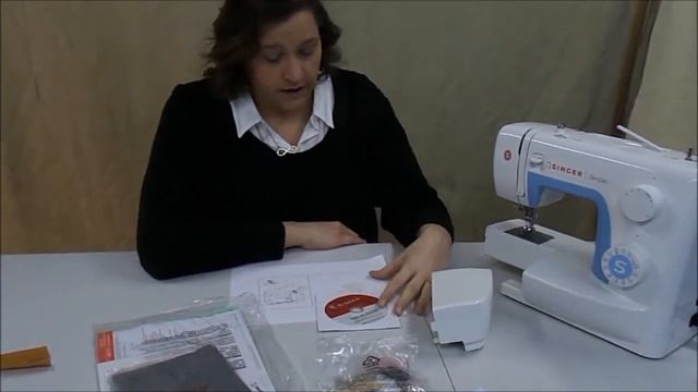 Unboxing of Singer 3221 sewing machine смотреть онлайн