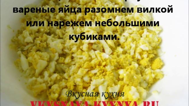 Салат Шапка Деда Мороза - праздничный салат с креветками, ананасом и кукурузой смотреть онлайн