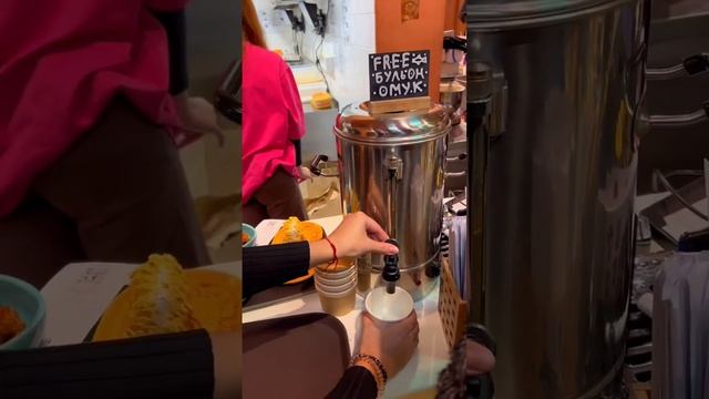 Корейская кухня в Москве - CHICKO. Корндог, UFO-бургер, куриные лапки в остром соусе, баббл чай