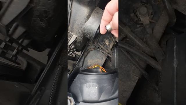 Peugeot пежо 308 замена лампочки габарита смотреть онлайн