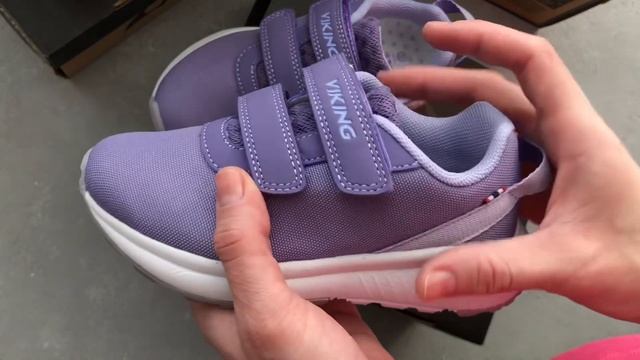 Обзор на кроссовки Viking Aery Jolt Low Violet смотреть онлайн