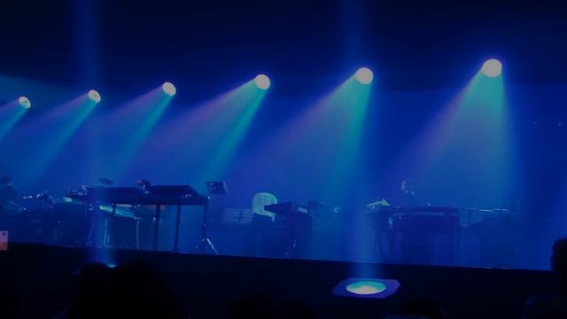 Roland AX-Synth played by JEAN MICHEL JARRE in Koblenz смотреть онлайн