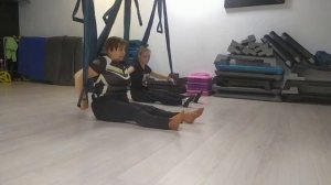 Аэройога. Низкий гамак. разминка 1