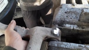 Смена верхни ричак Т-4 бусик зделана сайлентблок верхни ричак