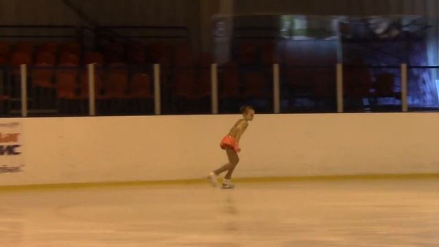 Вересова Вика 3 спортивный фигурное катание 1 место клуб Кристалл смотреть онлайн
