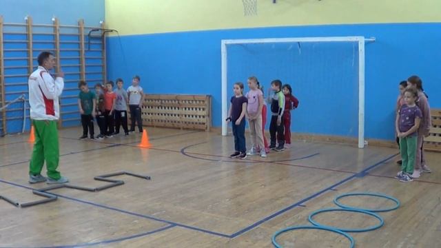 Гудогайская СШ. Урок физической культуры и здоровья. Учитель Батура Владимир Леонидович смотреть онлайн