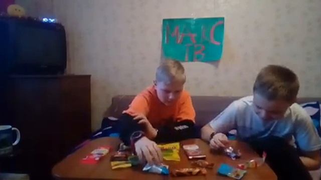 едим новогодние сладости смотреть онлайн