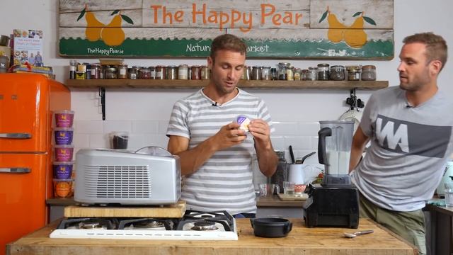 The BEST Vegan Ice Cream | Chocolate Hazelnut Cereal Milk смотреть онлайн