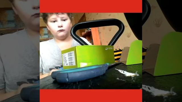 ЛАЙФХАК (Делаю подставку для телефона ) смотреть онлайн