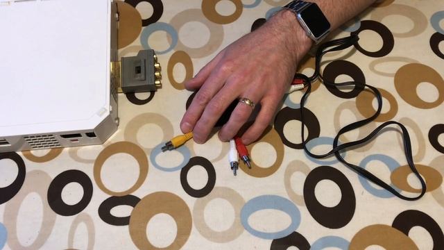 No SCART on your new TV! connect old equipment to current TV's смотреть онлайн
