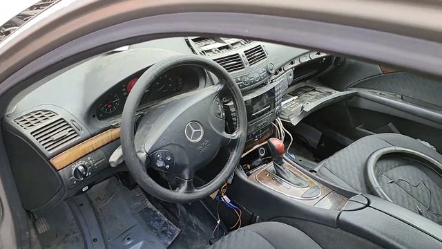 Mercedes E211 восстановление / Чем еще занимаемся порой смотреть онлайн