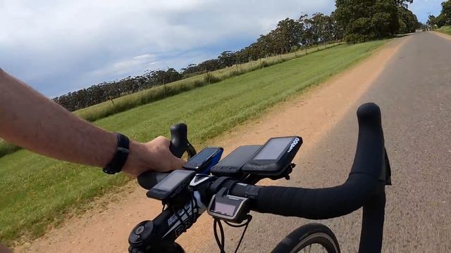 Wahoo Elemnt RIVAL Multisport Watch: Overview // Cycling First Look смотреть онлайн