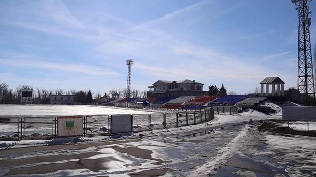 Как выглядит футбольное поле ст Металлург Новотроицк смотреть онлайн