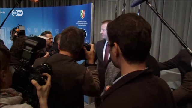 Нагой протест после массовых атак на женщин в Кельне смотреть онлайн