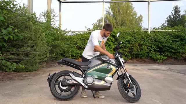 БУДУЩЕЕ ЗА ЭТИМ ЭЛЕКТРИЧЕСКИМ МОТОЦИКЛОМ | Super Soco TC Wanderer смотреть онлайн