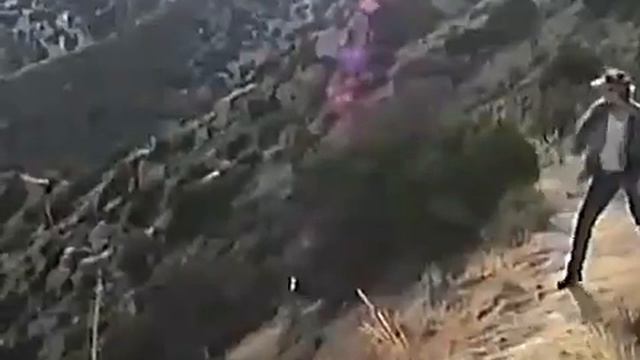 Unbelievable! (River Phoenix Short) смотреть онлайн