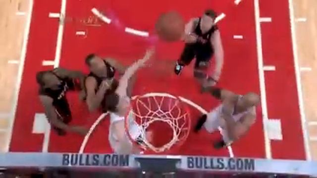 Taj Gibson with an AMAZING Put Back Dunk смотреть онлайн