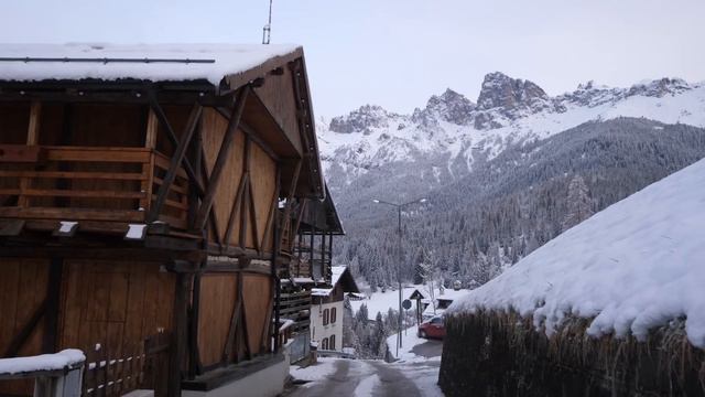 Winter Wonderland in the Dolomites (CANNOT believe this is Northern Italy!!!) смотреть онлайн