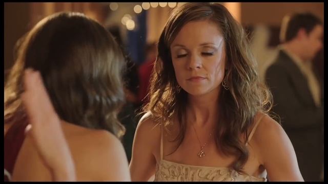 Holiday High School Reunion - Official Trailer смотреть онлайн