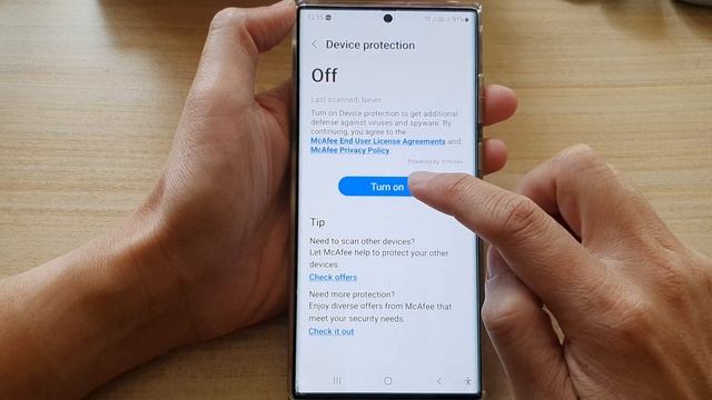 Galaxy S22/S22+/Ultra: How to Turn On Anti-Virus & Spyware Protection смотреть онлайн