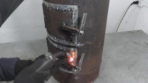 Не печь, а мечта каждого! Да еще и с турбонаддувом. Правильная Печь из газового баллона с наддувом