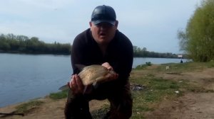 Ловля на донки чехони,ловля леща на пенопласт,весна дождь то сонце , холодно и жарко, бонусы спасли