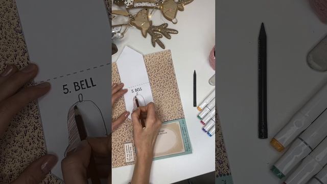 CHRISTMAS DOODLES 5 - How to draw a bell (рисуем колокольчик на английском) смотреть онлайн