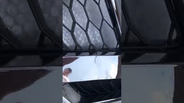 Решетка радиатора Nissan Terrano 2018 г.в. смотреть онлайн