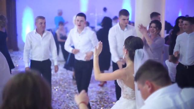Марина і компанія. ФАЙНИЙ ЧАРДАШ-КРУЧЕНИЙ-УВИВАНЕЦЬ смотреть онлайн