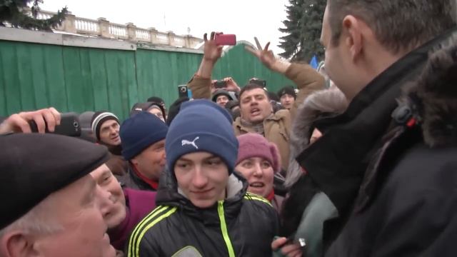 Виталий Кличко сходил к участникам Антимайдана смотреть онлайн