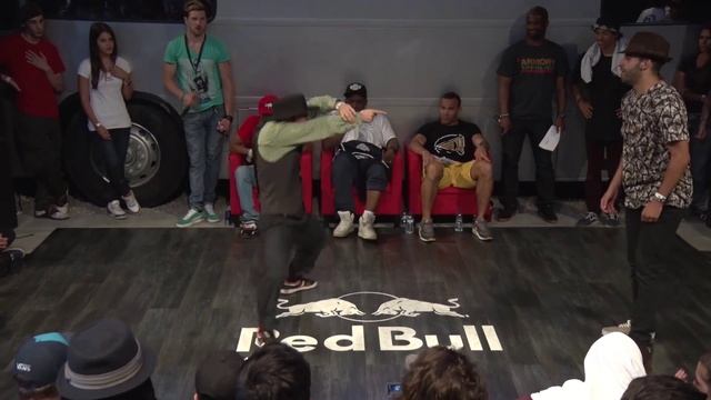 EUROBATTLE 2014 » DAY 2 | LOCKING 1vs1 TOP 8 » JUANITO vs ANGELOCK смотреть онлайн