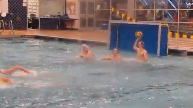 Calvert Hall at Loyola water polo clip 6 10-18-10.MOV смотреть онлайн