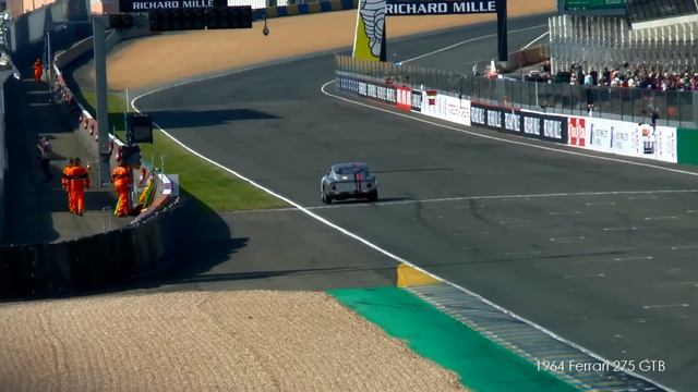 Best Sounds of Grid 4 at Le Mans Classic 2016 (Ford GT40, Shelby Cobra & More) смотреть онлайн