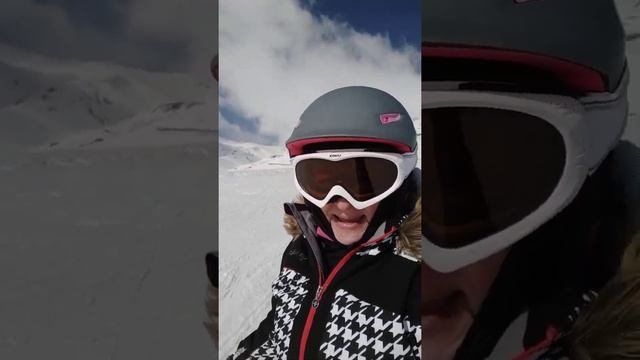 С семьей на горнолыжной базе Тоо-Ашуу. Февраль. смотреть онлайн