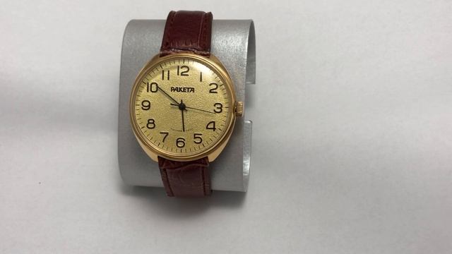 Мужские наручные часы Ракета эпохи СССР в позолоте смотреть онлайн