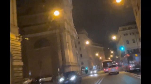 2022 НОВЫЙ ГОД В ИТАЛИИ |Покатаемся по ночному рождественскому Риму смотреть онлайн