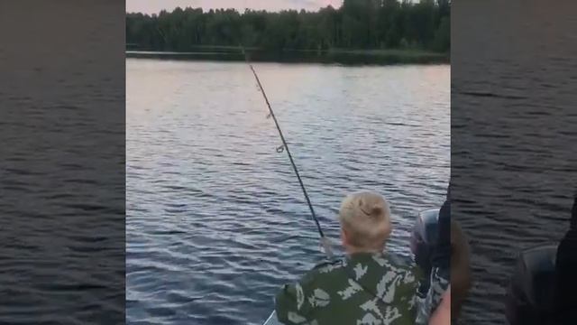 Рыбалка на реке Унжа. Горьковское водохранище. смотреть онлайн
