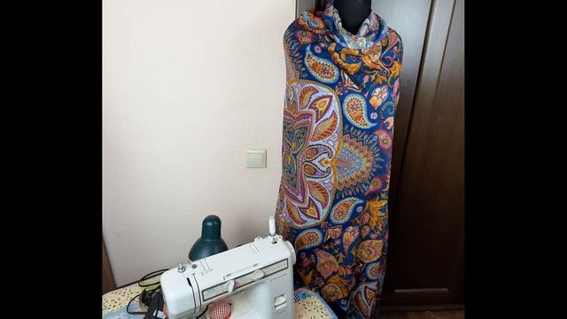 Самый лучший подарок \ Платки Павловопосадские \ Батист \ cambric \ Batiste смотреть онлайн