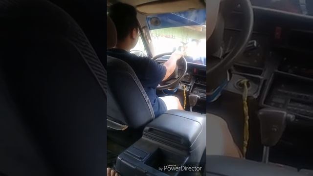 TOYOTA HI ACE SUPER CUSTOM смотреть онлайн